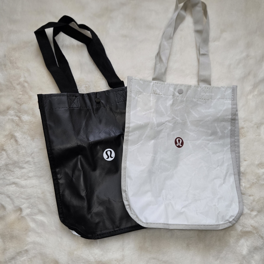 Lululemon Black and White Tote Bags